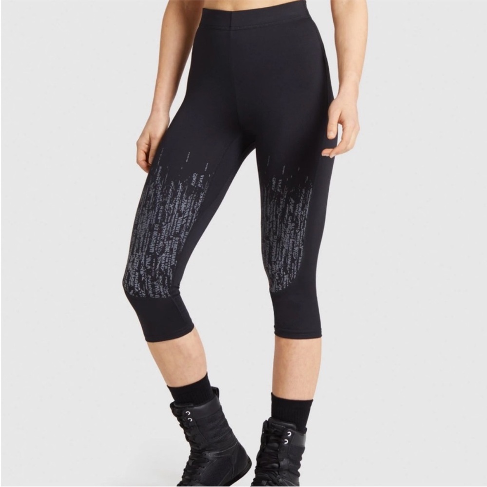 Gymshark Black Combat Cropped Leggings